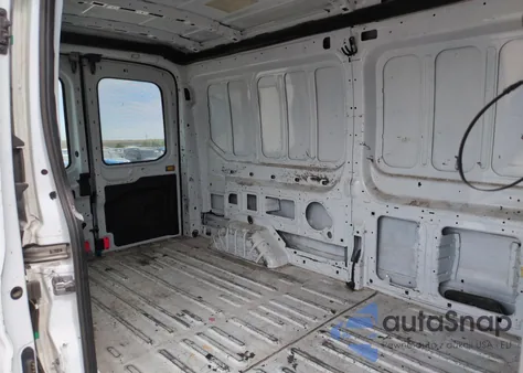 2019 Ford Transit T-250 z USA, uszkodzony, nr VIN 1FTYR2CM0KKB54055